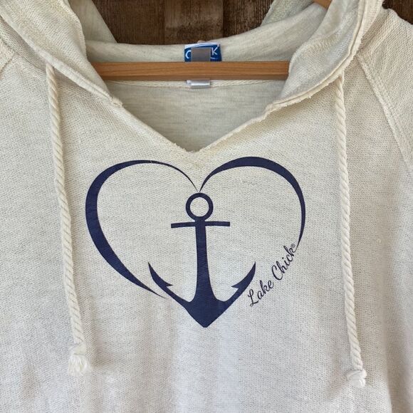 Lake Chick Graphic Pull over Hooded Sweatshirt/top - Picture 2 of 6